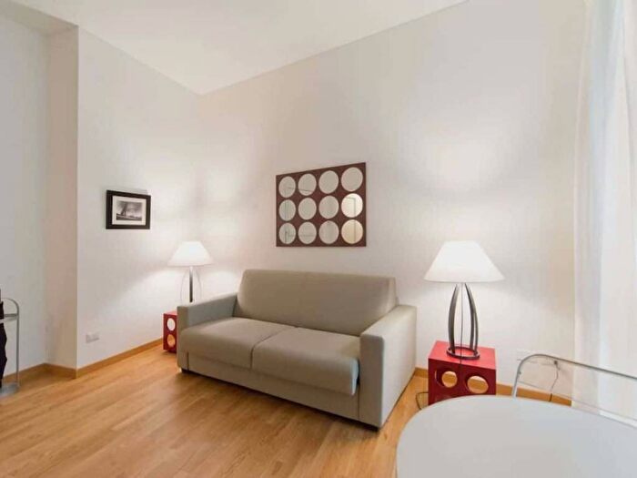 Appartamento bilocale in affitto in Via Fiori Chiari, Brera, Milano