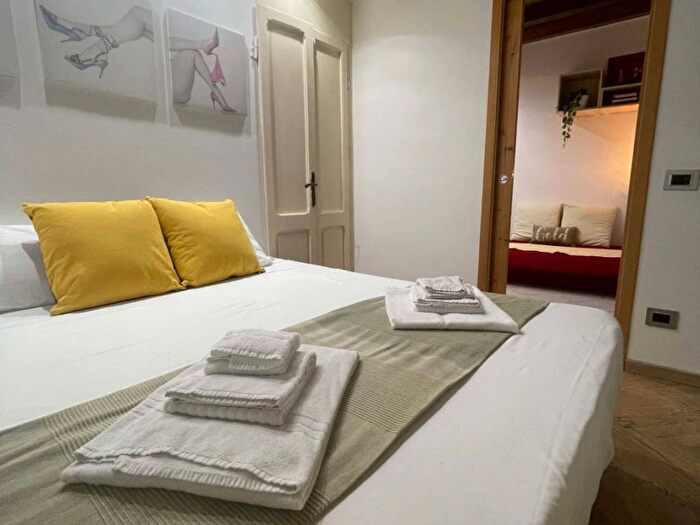 Appartamento bilocale in affitto in Via della Chiesa Rossa, Gratosoglio, Milano