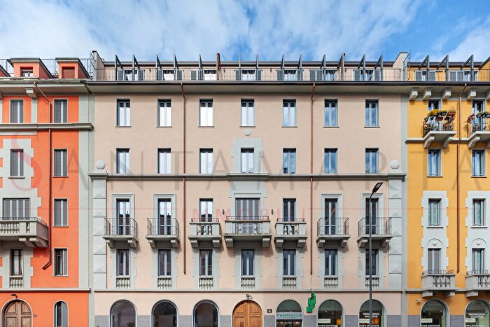 Appartamento trilocale in affitto in Via delle Forze Armate, Milano