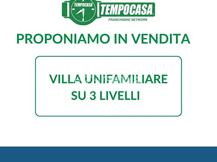 Casa con 7 locali in vendita in Savigliano