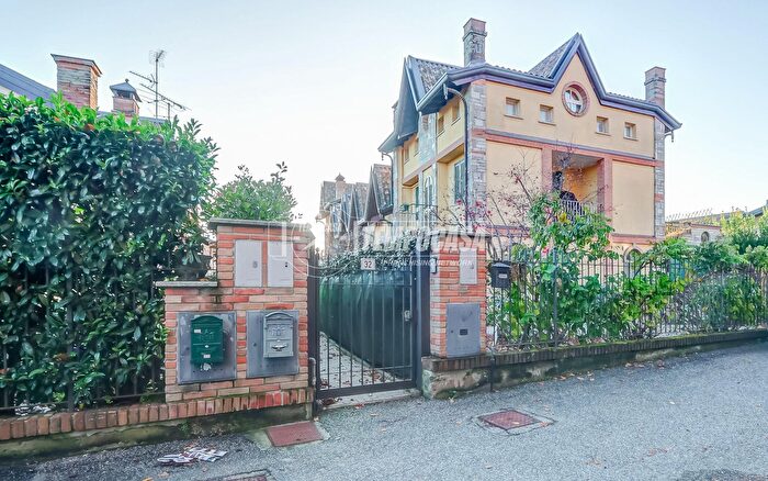 Casa quadrilocale in vendita in Via XXV Aprile, Vergiate