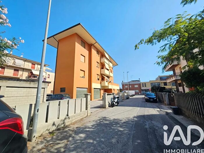 Appartamento con 6 locali in vendita in Via Settembre XXVIII, Mondolfo