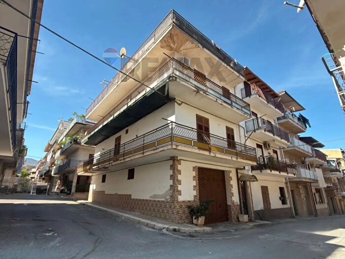Appartamento trilocale in vendita in Via Filippo Guastella, Misilmeri