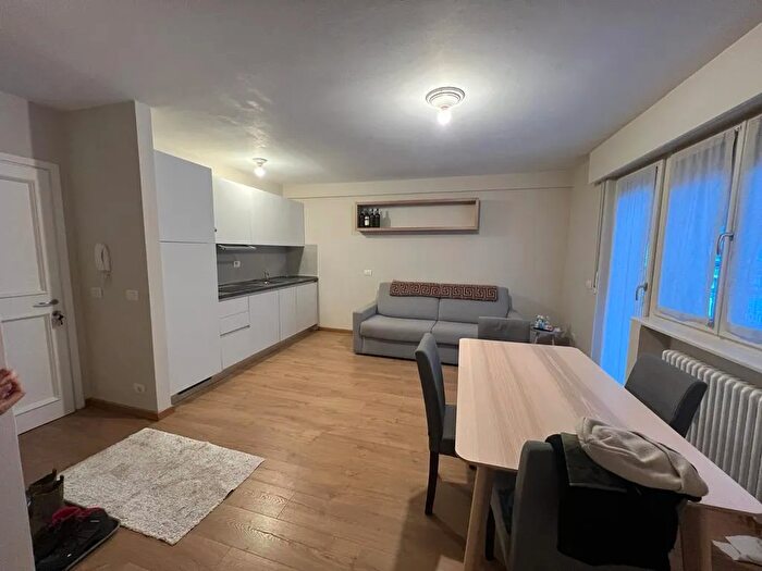 Appartamento bilocale in affitto in Strèda De Cerenà, Campitello Di Fassa