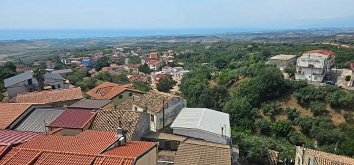 Appartamento quadrilocale in affitto in Corso Padre Giovanni Fiore, Cropani