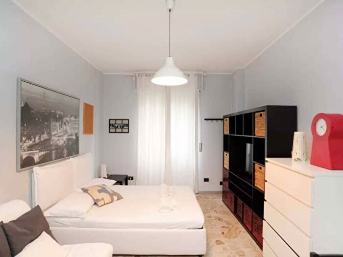 Appartamento monolocale in affitto in Via Zurigo, Inganni, Milano