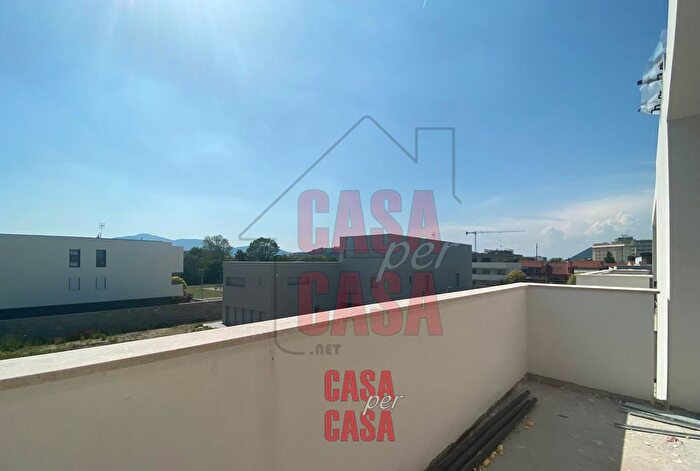 Appartamento quadrilocale in vendita in Via Giuseppe Verdi, Montegrotto Terme