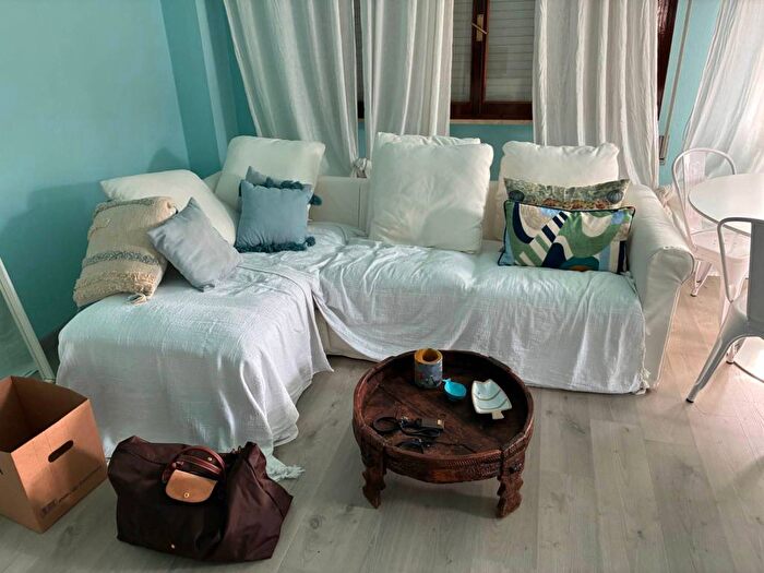 Appartamento trilocale in affitto in Via Empoli, Marina di Massa Centro, Massa