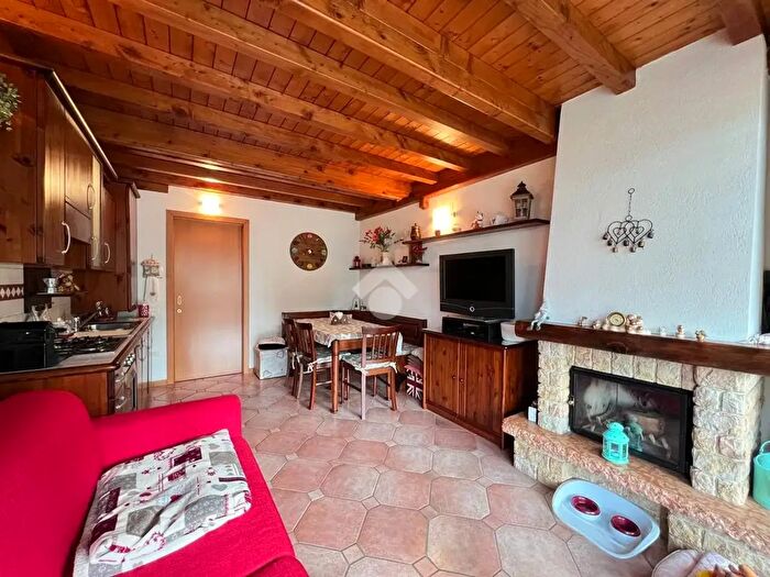 Appartamento monolocale in vendita in Via Corni, Onore