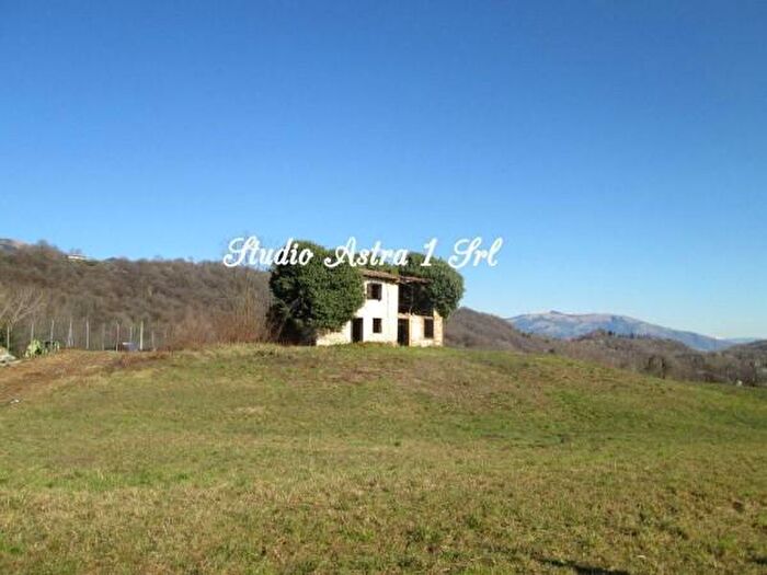 Casa in vendita in Castelcucco