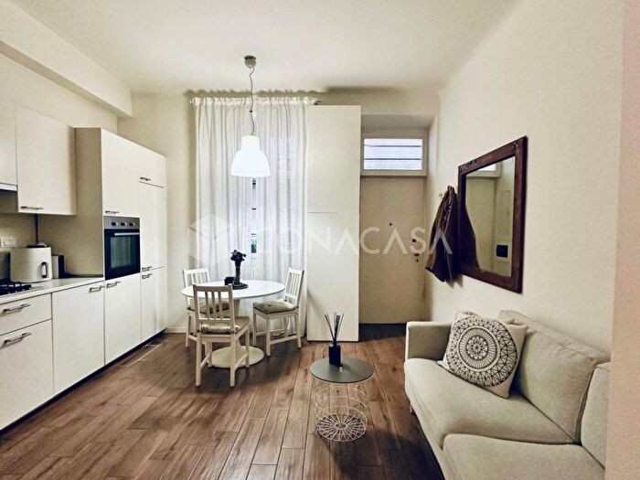 Appartamento bilocale in affitto in Via Panfilo Castaldi, Porta Venezia, Milano