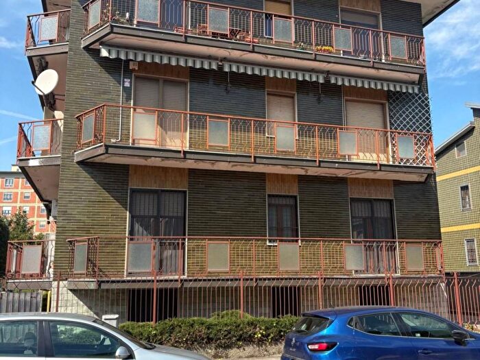 Appartamento trilocale in affitto in Via Cavalieri di Vittorio Veneto, Centro, Cesano Boscone