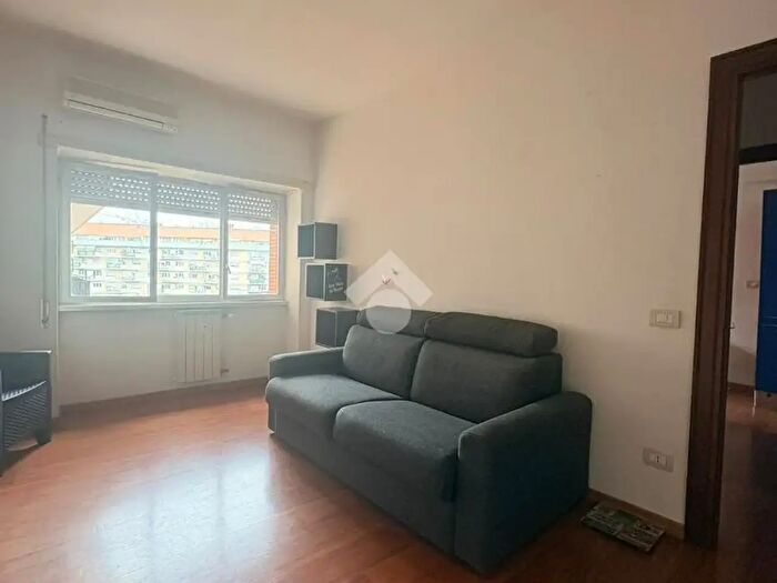 Appartamento bilocale in affitto in Via Luigi Biolchini, Roma
