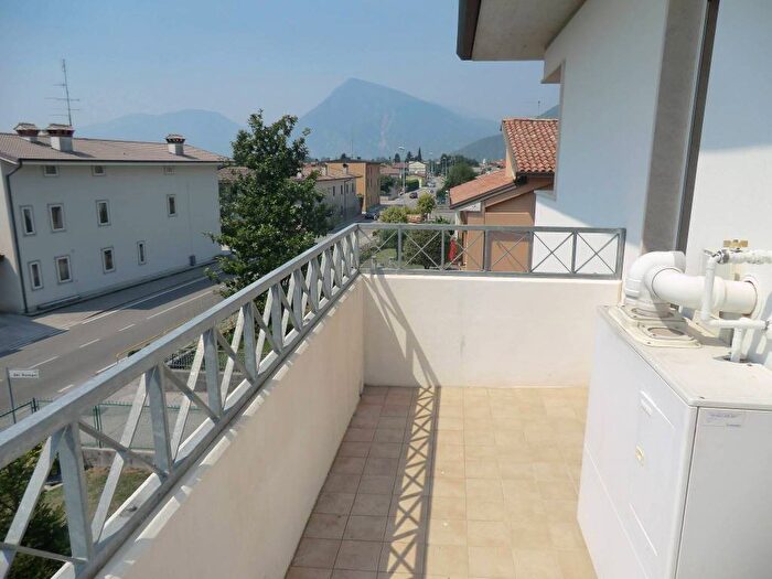 Appartamento trilocale in affitto in Via Trasaghis, Gemona, Gemona del Friuli