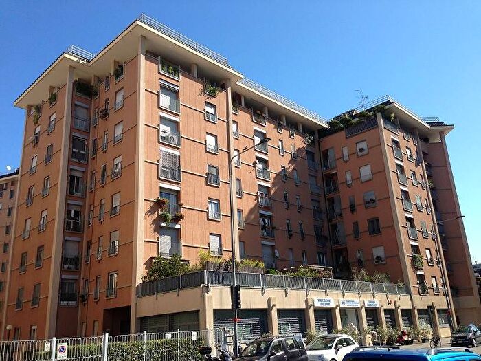 Appartamento trilocale in affitto in Via Tertulliano, Lodi Brenta, Milano