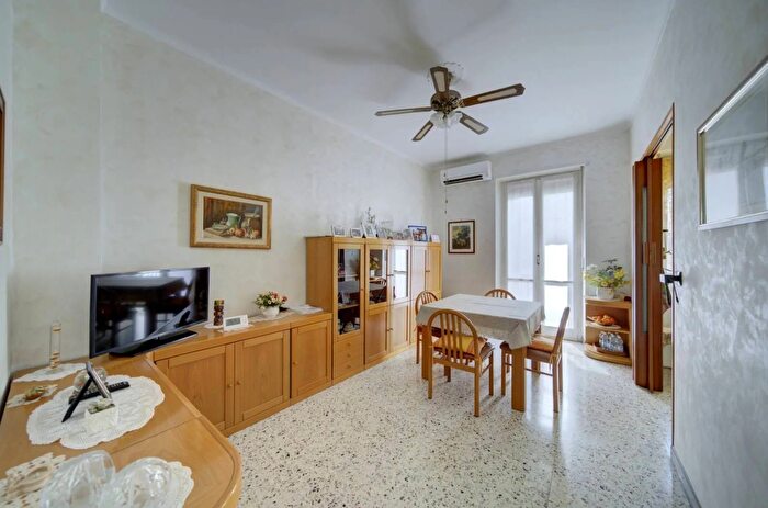 Appartamento bilocale in vendita in Via Monte Albergian Torino, Torino