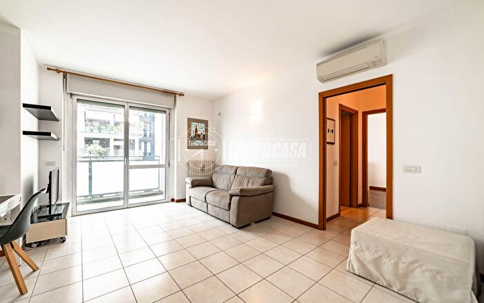 Appartamento bilocale in affitto in Via Vittorio Gassman, Milano