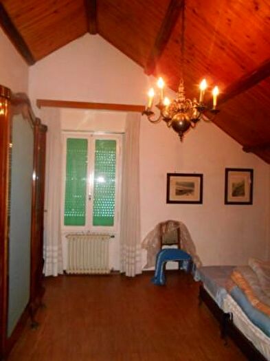 Casa con 6 locali in vendita in Via Gioacchino Rossini, Jesi