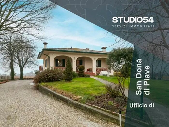 Casa quadrilocale in vendita in Via Staffolo, Torre Di Mosto