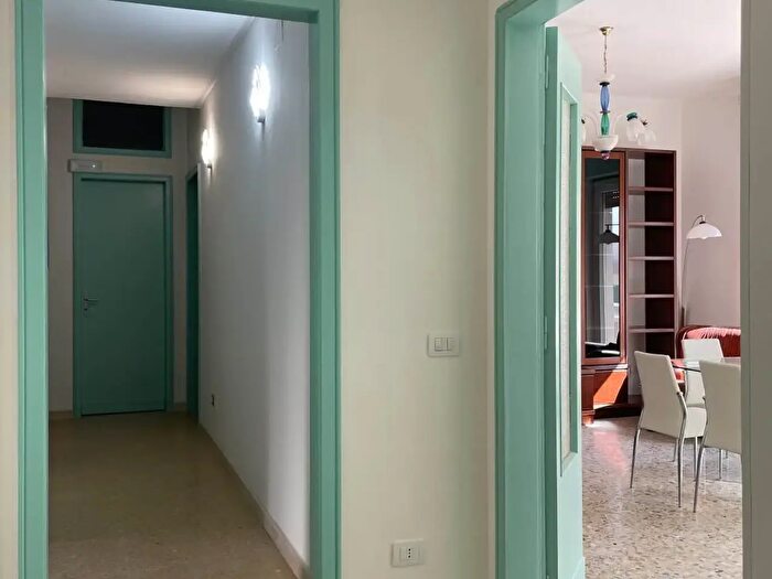 Appartamento quadrilocale in affitto in Via Trento, Reggio Calabria