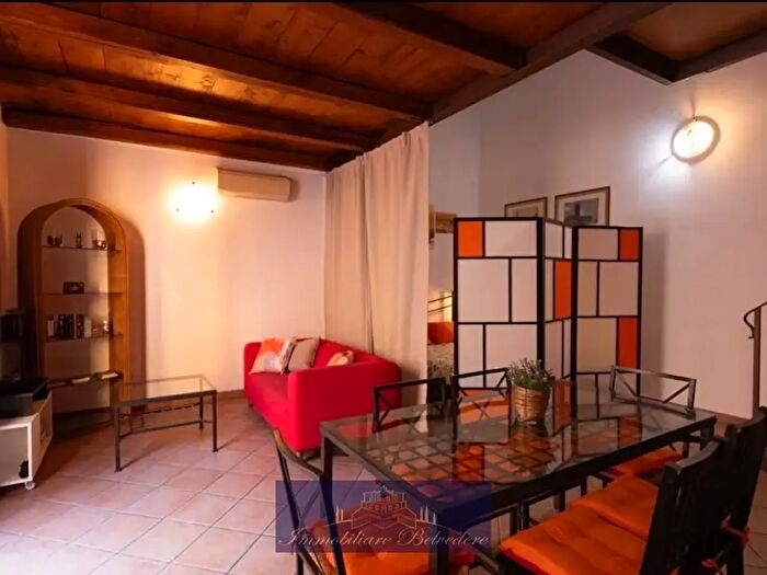 Appartamento bilocale in affitto in Via Cesare Battisti, Firenze