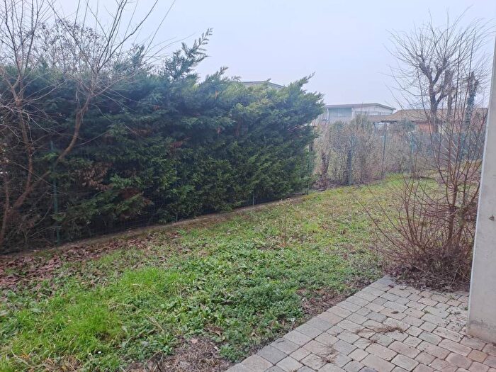 Appartamento trilocale in affitto in Strada per Muradello, Pontenure