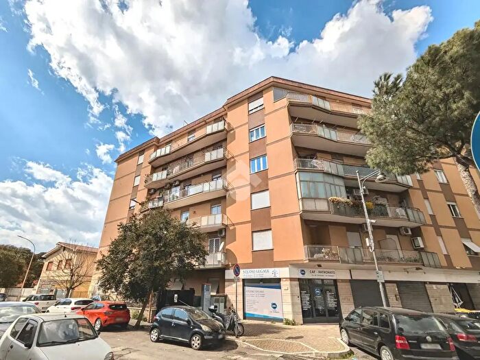 Appartamento quadrilocale in vendita in Via Enrico Toti, Ciampino