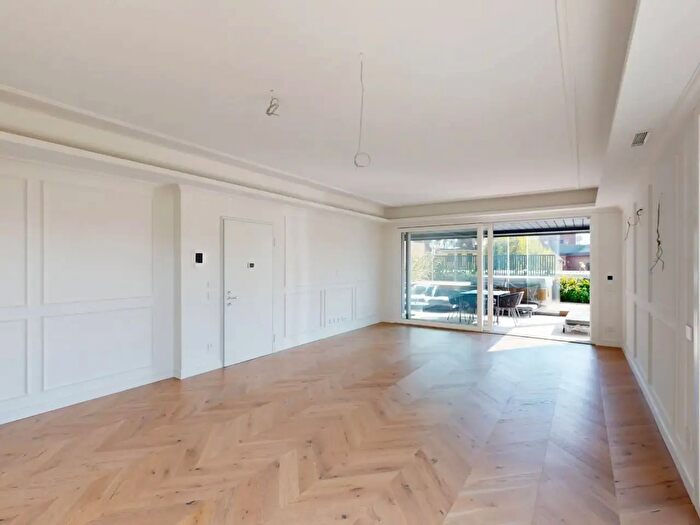 Appartamento quadrilocale in vendita in Via Privata Montecuccoli, Milano