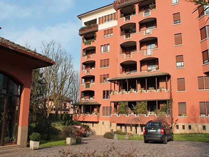 Appartamento con 5 locali in affitto in Via Giacomo Matteotti, Vedano al Lambro