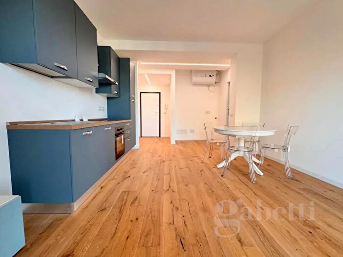 Appartamento trilocale in affitto in Viale Diaz, Busto Arsizio