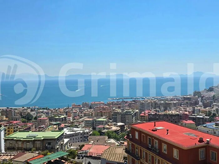 Appartamento in vendita in Via a Falcone, Napoli