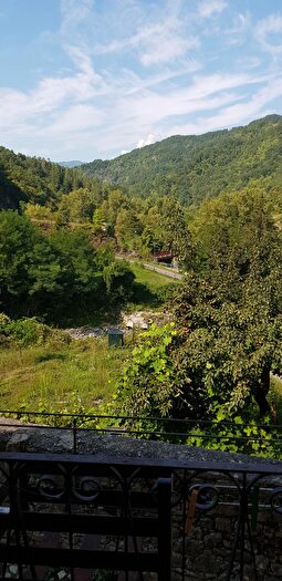 Casa con 11 locali in vendita in Ottone