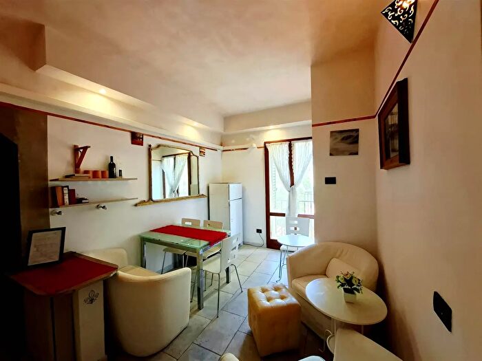 Appartamento con 7 locali in vendita in Firenze