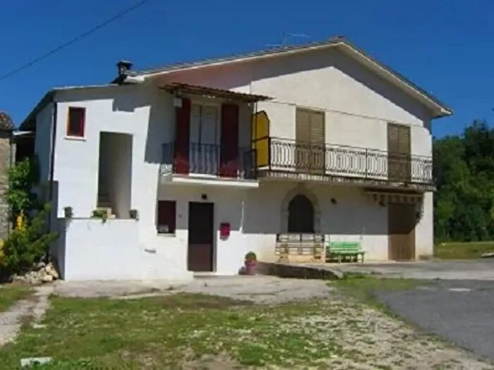 Casa con 6 locali in vendita in Via Fontanelle, Arce