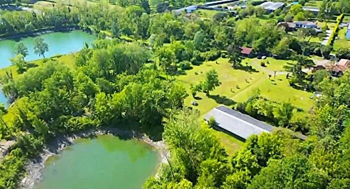 Casa quadrilocale in vendita in Strada Vicinale della Canova, Abbiategrasso