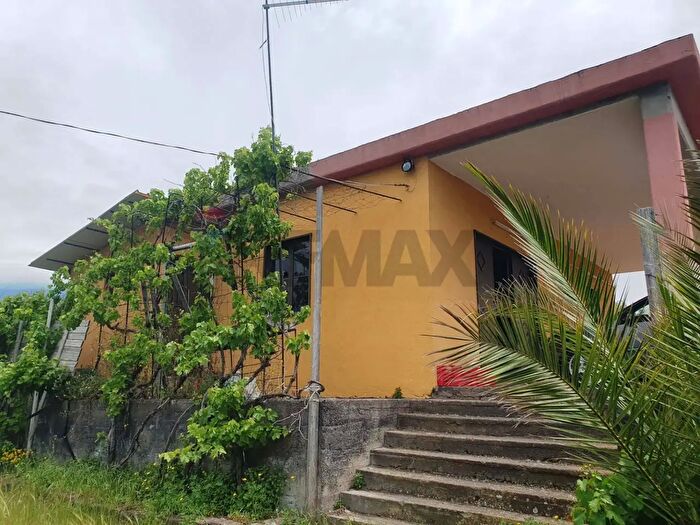 Casa con 5 locali in vendita in Contrada Pernicotto, Adrano