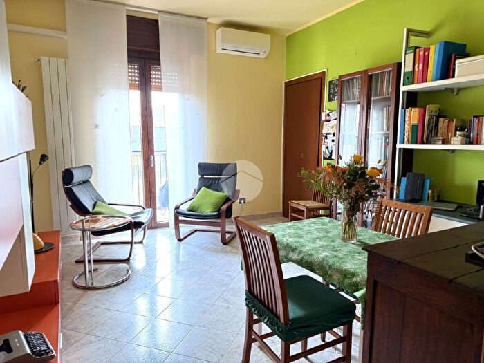 Appartamento bilocale in vendita in Via Marco dAgrate, Milano