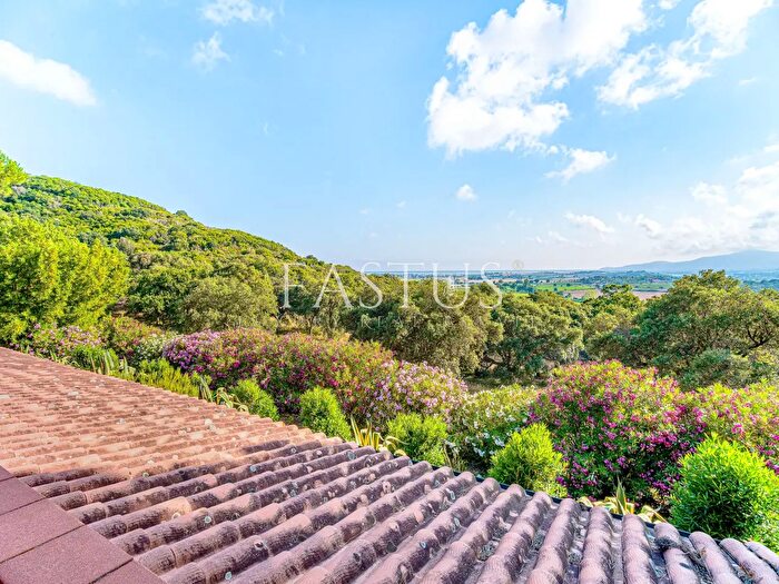 Casa con 10 locali in vendita in Località Badiola, Castiglione Della Pescaia