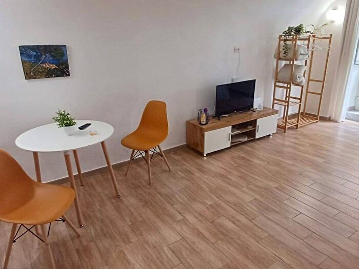 Appartamento bilocale in affitto in Via Fonseca, Sanità, Napoli