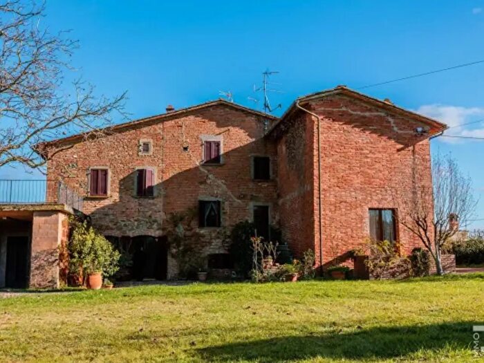 Casa con 6 locali in vendita in Strada Provinciale della Misericordia, Marciano Della Chiana