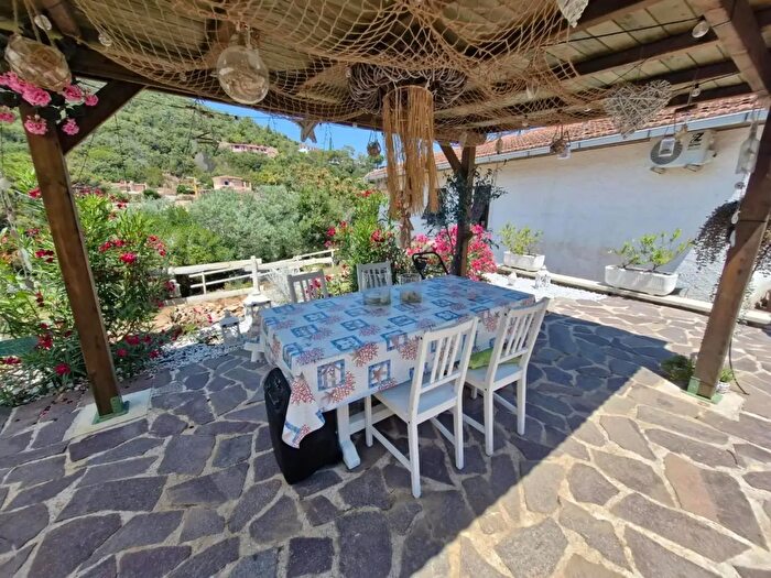Casa trilocale in vendita in Rio