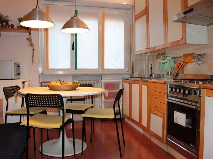 Appartamento trilocale in affitto in Via Carlo Cattaneo, Rondò Torretta, Sesto San Giovanni