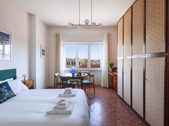 Appartamento trilocale in affitto in Via Alberto da Giussano, Pigneto, Roma