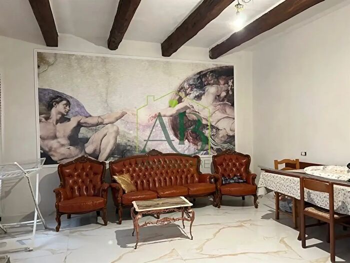 Casa con 10 locali in vendita in Ravenna