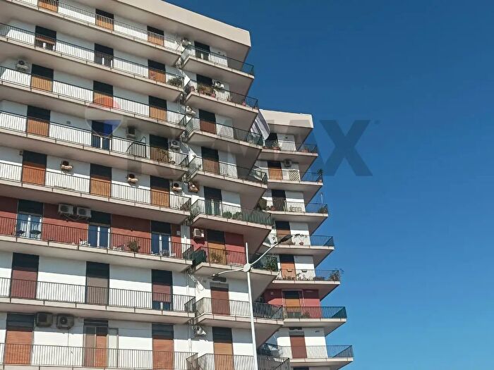 Appartamento con 6 locali in vendita in Via Alcide De Gasperi B, Catania