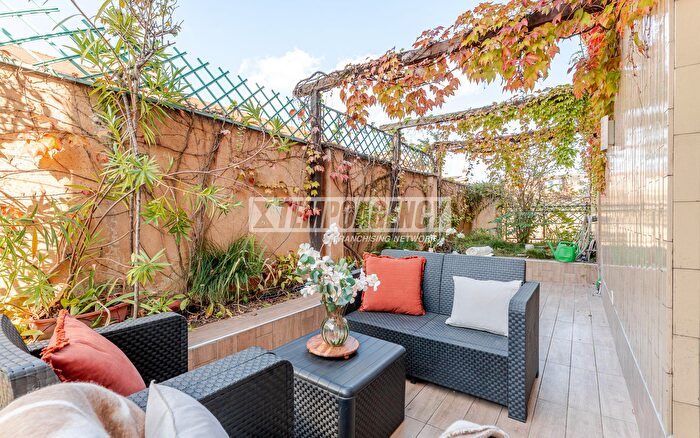 Appartamento con 5 locali in vendita in Viale Piave, Milano