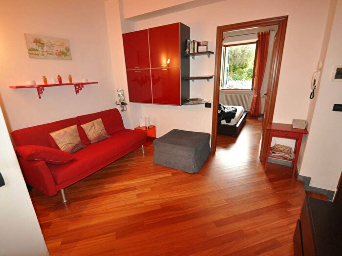 Appartamento trilocale in affitto in Via Giulio Vassalle, Rebocco La Chiappa, La Spezia