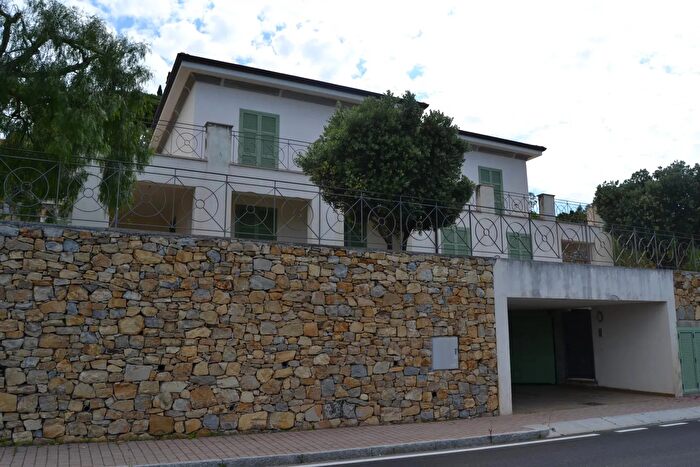 Casa in vendita in Bordighera