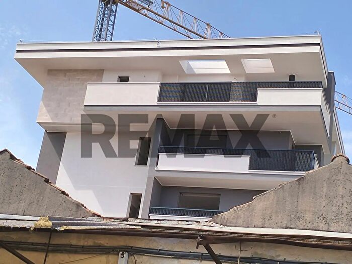 Appartamento quadrilocale in vendita in Via Curioni, Gallarate