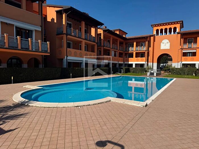 Appartamento trilocale in vendita in Viale Zane, Salo